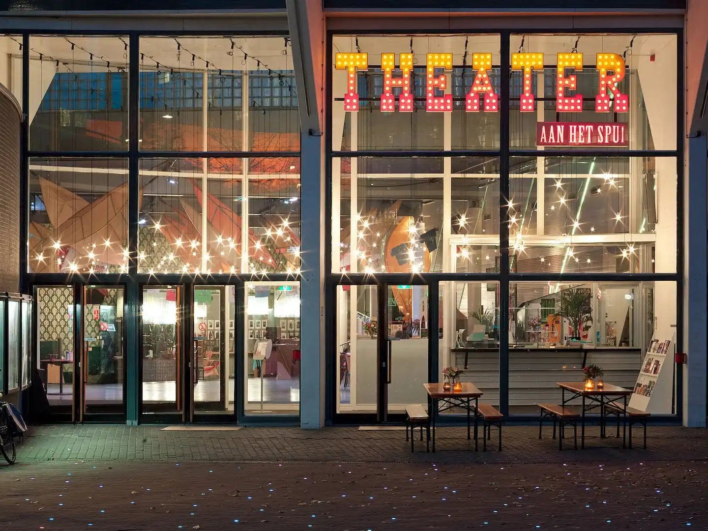 Theater aan het Spui